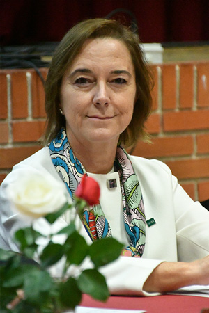 Elena Azofra