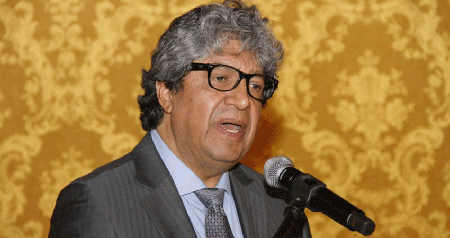 El ministro de Educación de Ecuador, doctor por la UNED